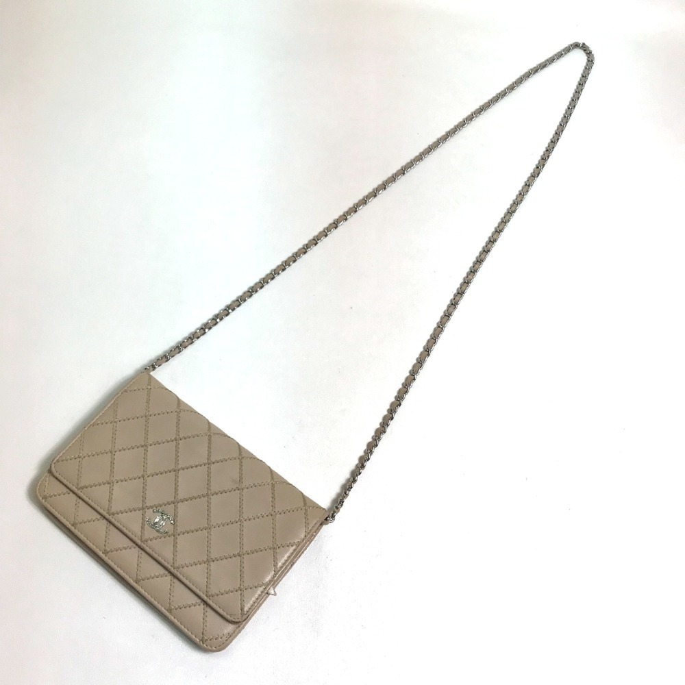 CHANEL Authentic Cream Wallet - Picture 3 of 16
